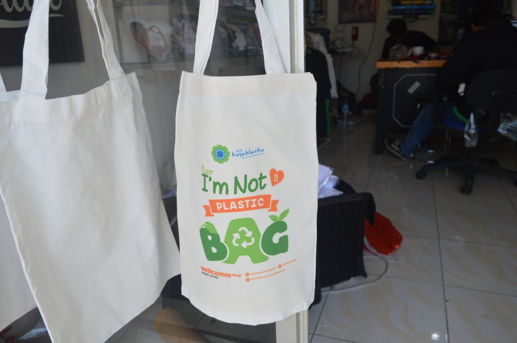 Merchandise Totebag Blacu Custom Tangerang Jakarta