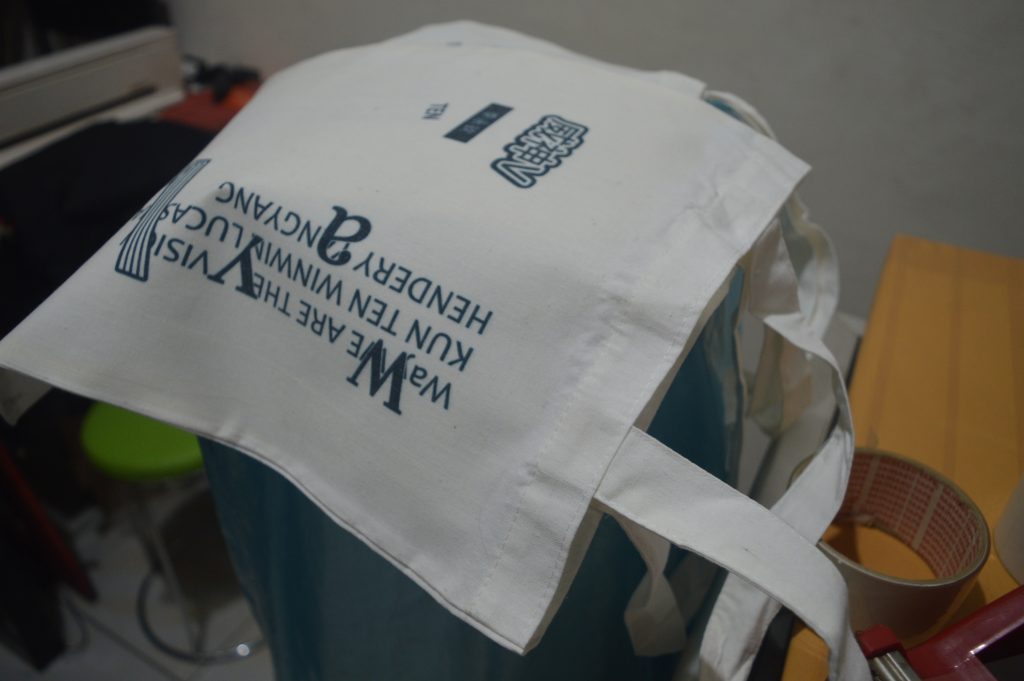 Detail totebag blacu murah tangerang